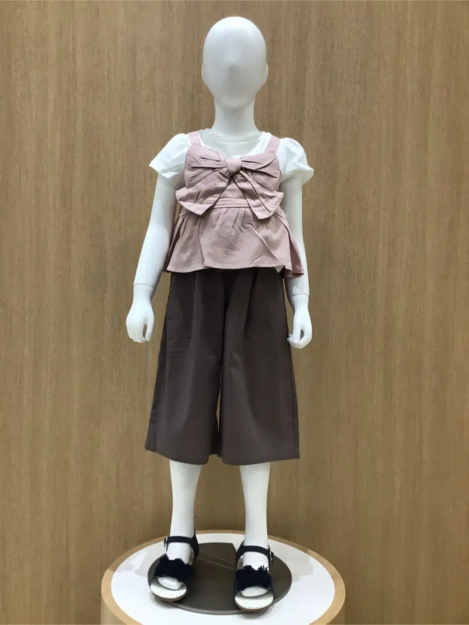 ANY 鈴木 コーディネート画像