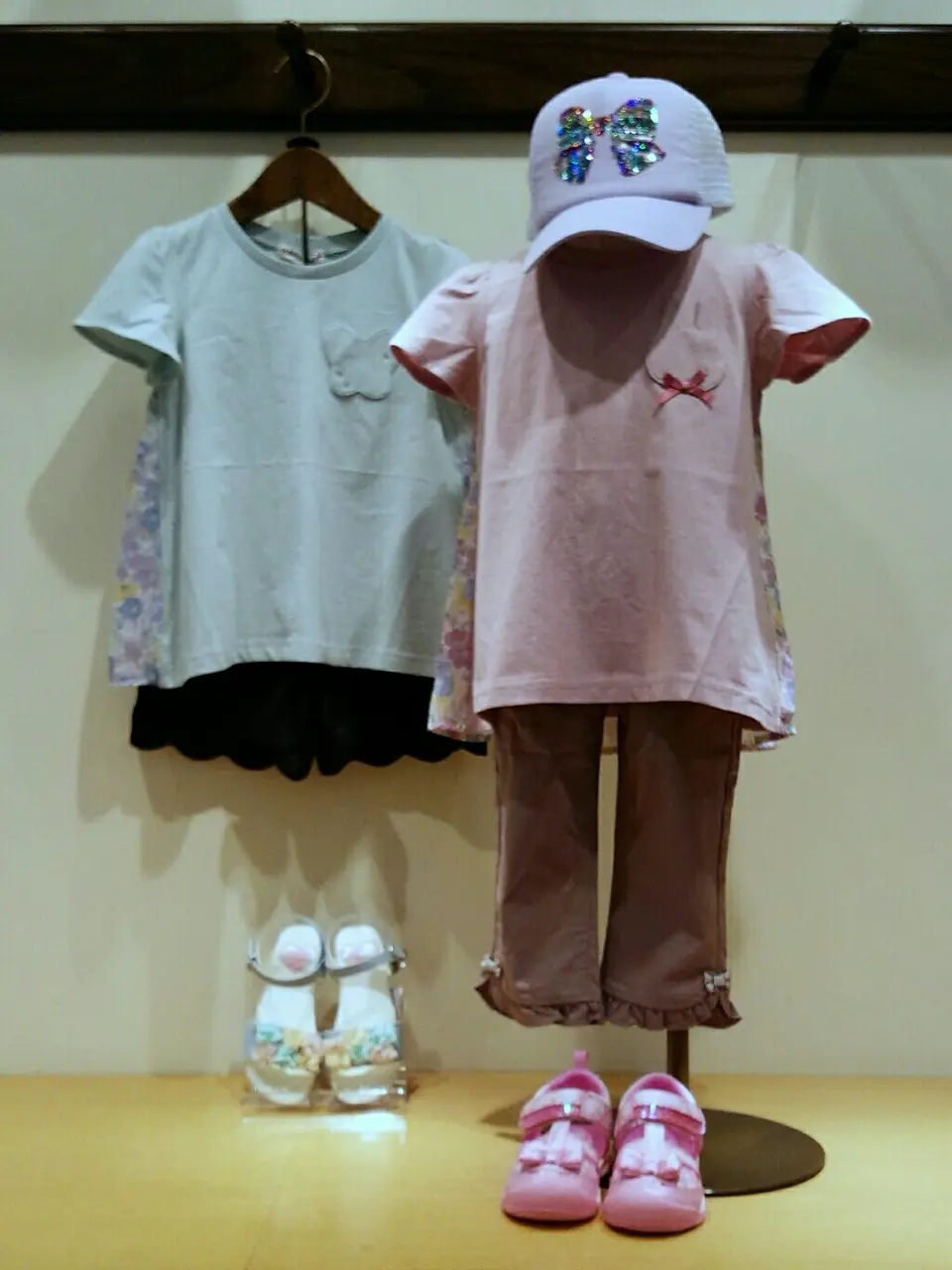 ANY 山川 コーディネート画像