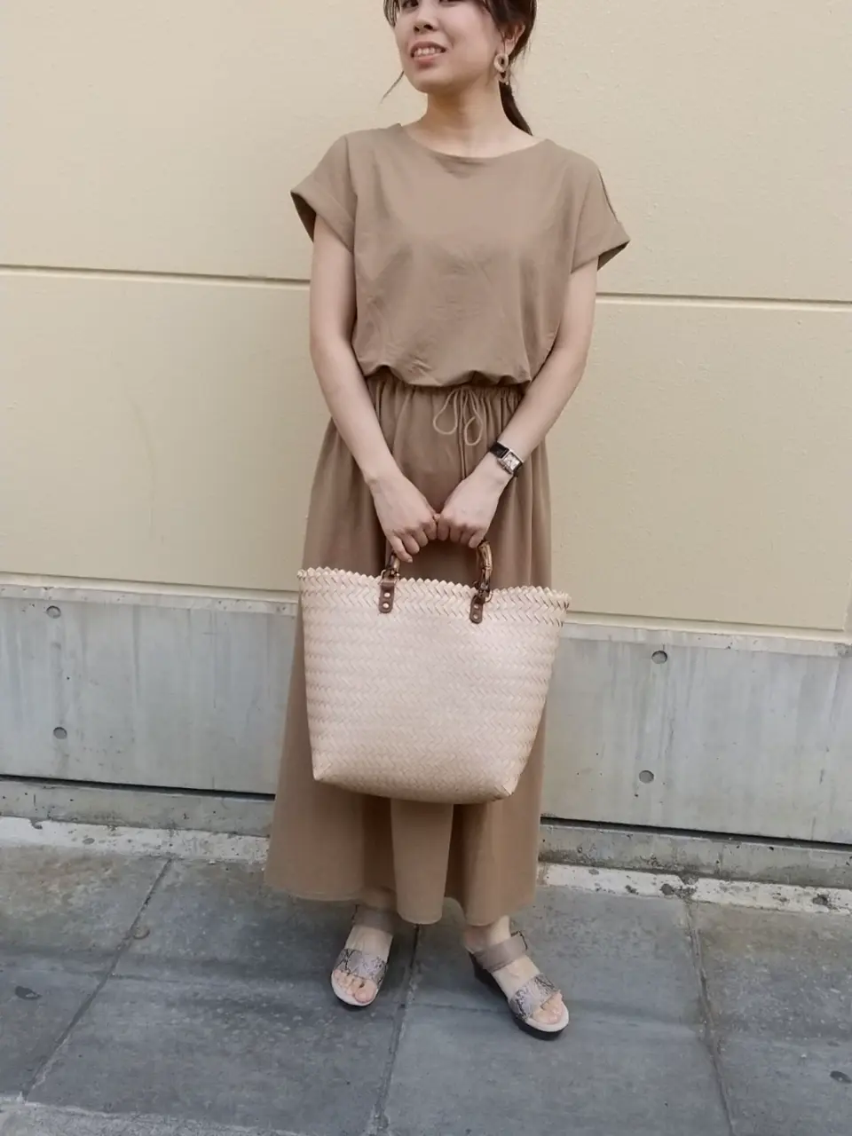 ANY 榎本 コーディネート画像