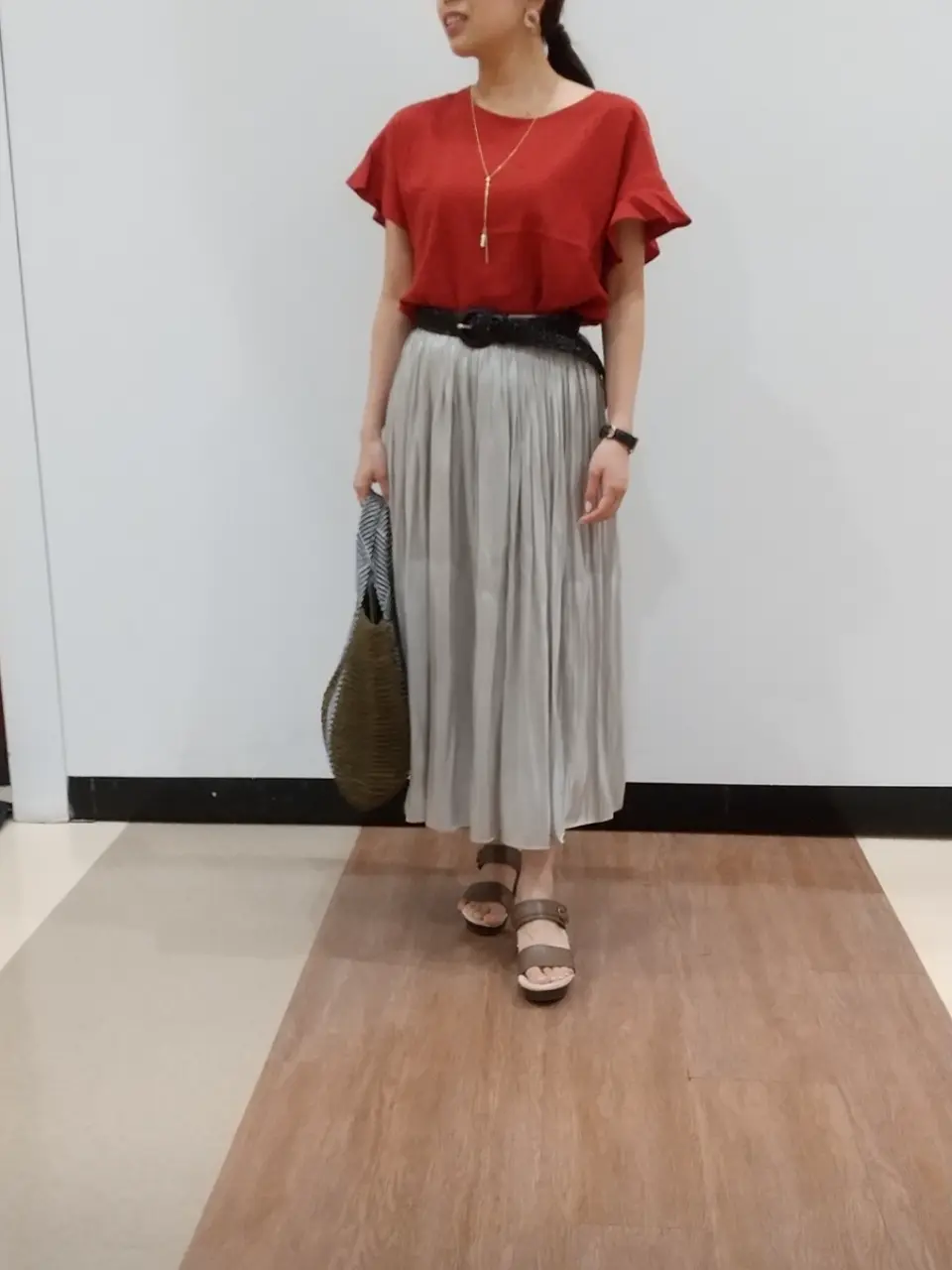 ANY 榎本 コーディネート画像