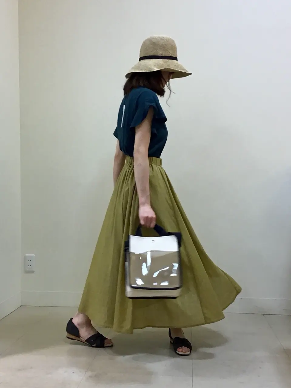 ANY スタッフ コーディネート画像