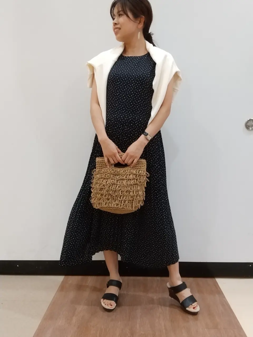 ANY 榎本 コーディネート画像