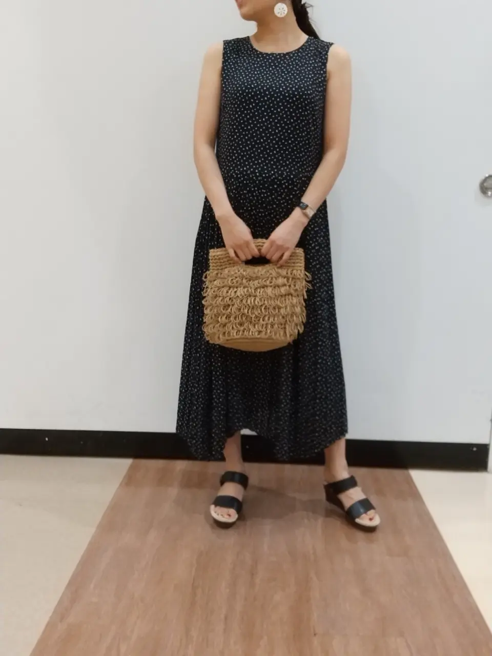 ANY 榎本 コーディネート画像