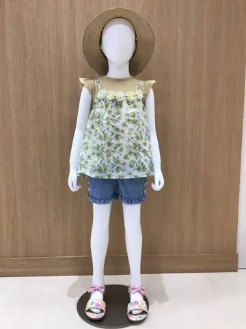 ANY 鈴木 コーディネート画像