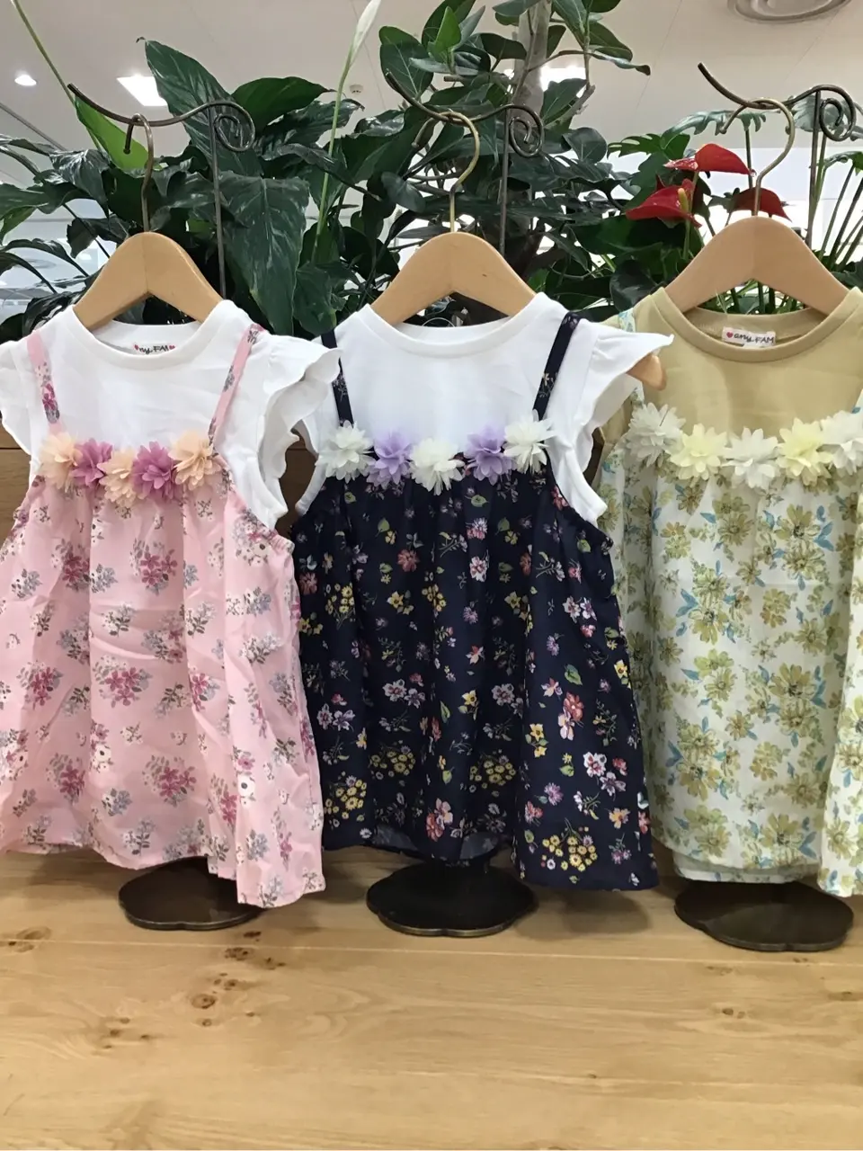 ANY 鈴木 コーディネート画像