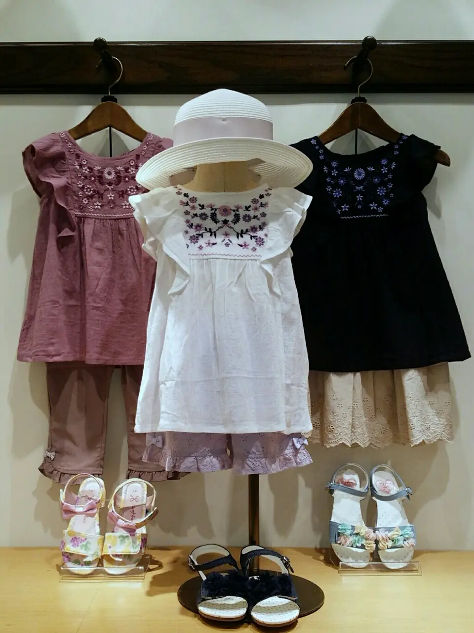 ANY 山川 コーディネート画像