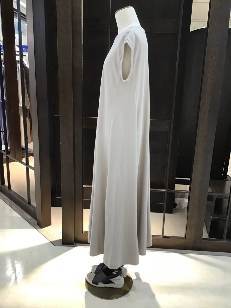 ANY 渡邊 コーディネート画像