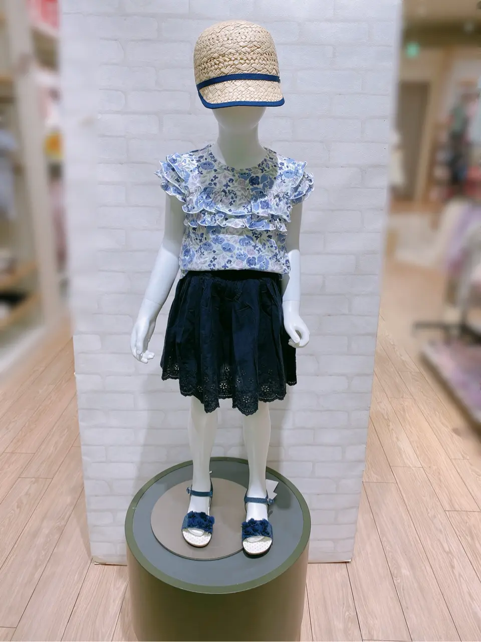 ANY 嶋田 コーディネート画像