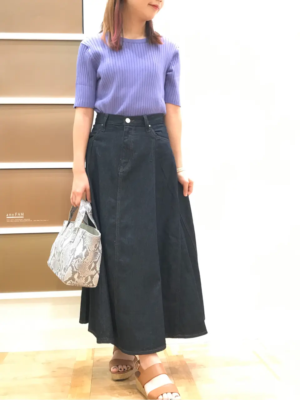 ANY 津野 コーディネート画像