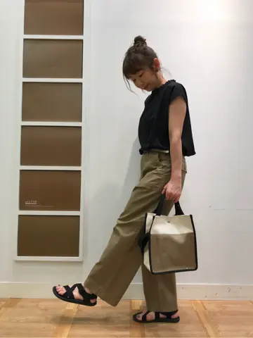 ANY 山口 コーディネート画像