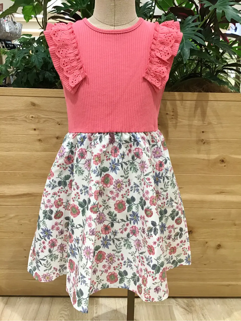 ANY スタッフ コーディネート画像