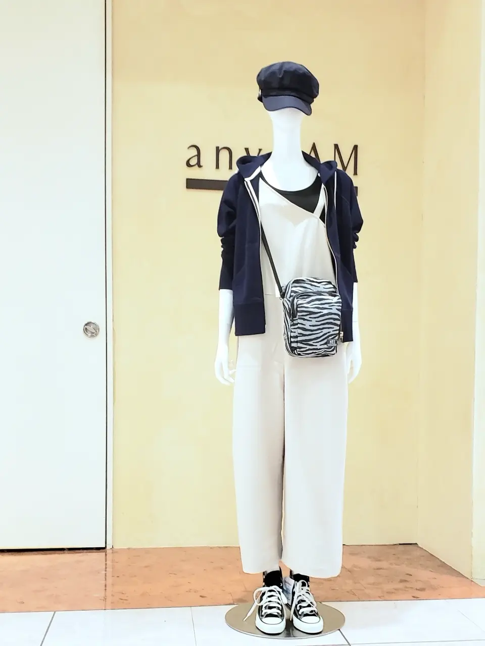  三宅 コーディネート画像