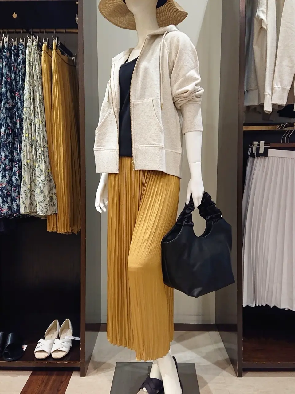 ANY 横田 コーディネート画像