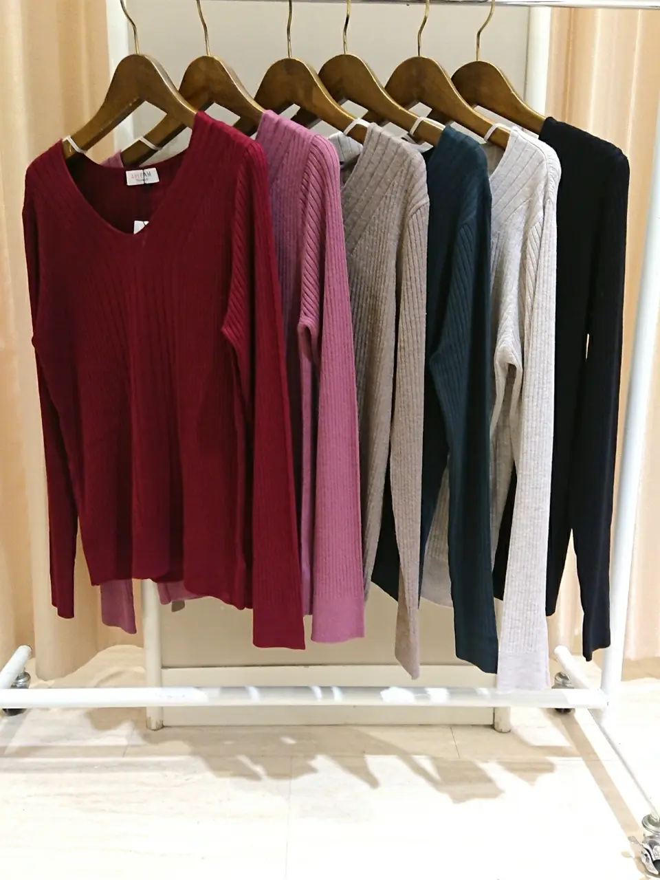 ANY 吉本 コーディネート画像