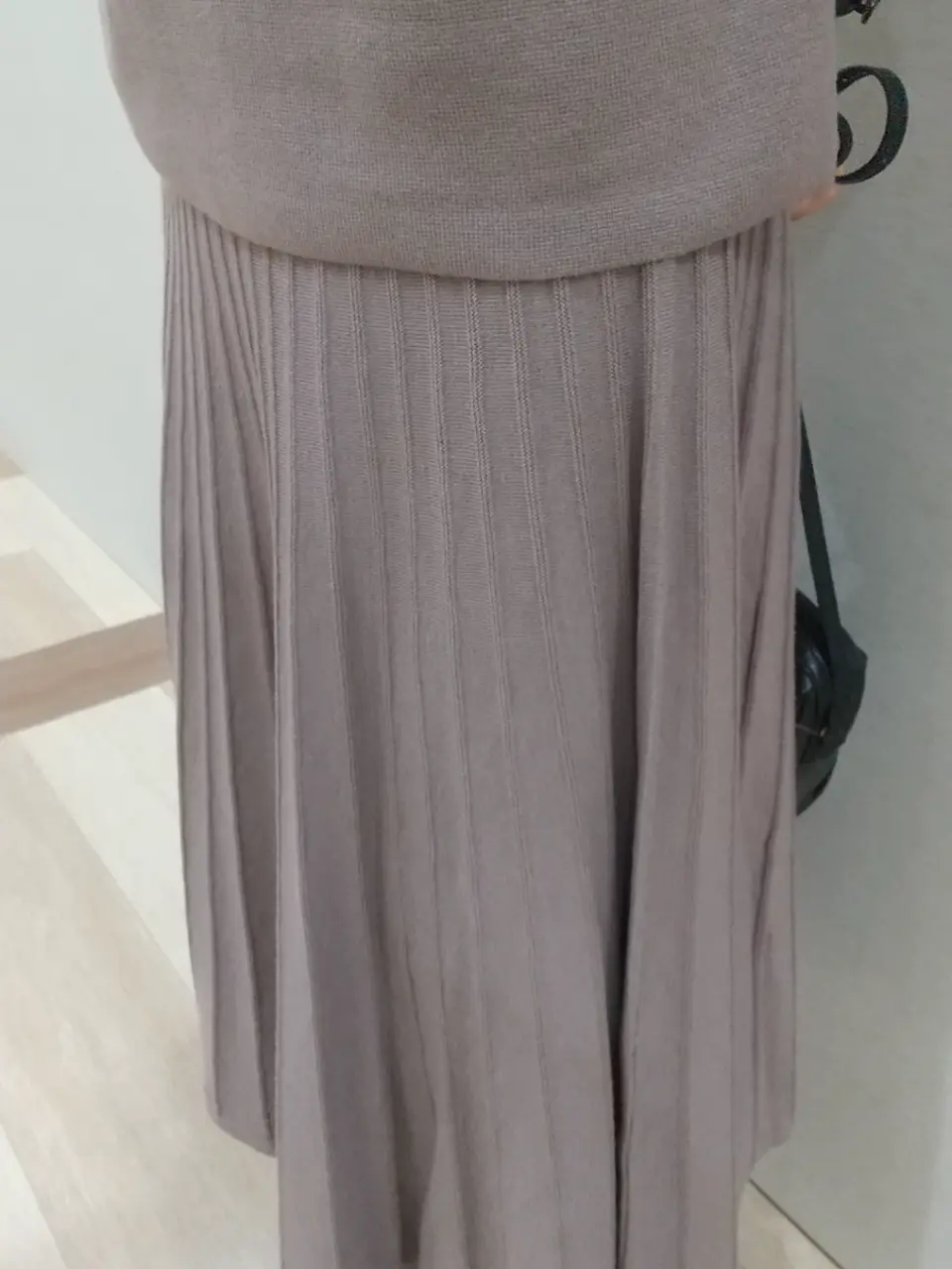 ANY 榎本 コーディネート画像