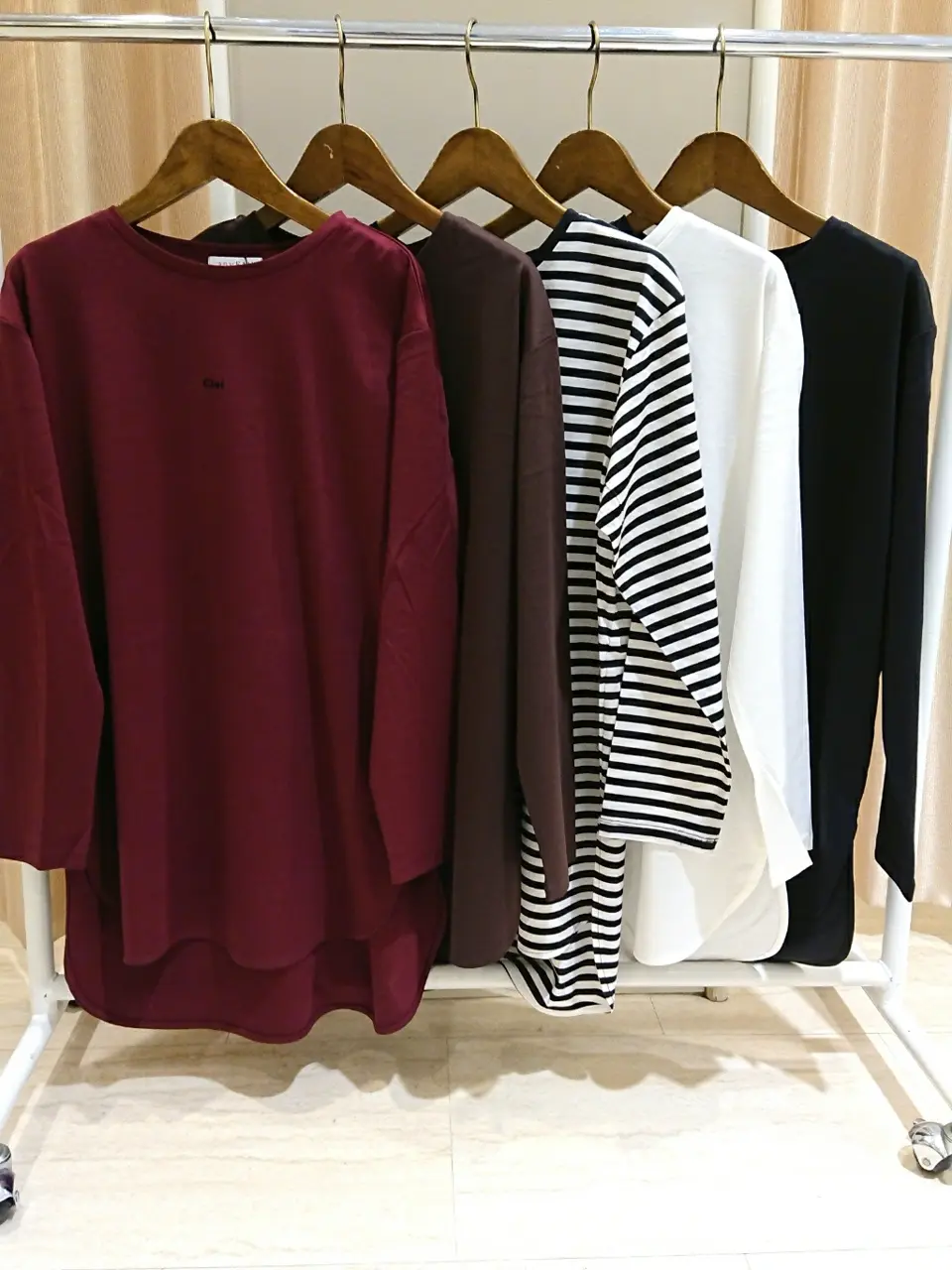 ANY 吉本 コーディネート画像