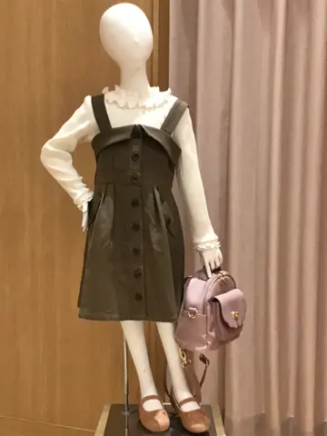 ANY 本吉 コーディネート画像