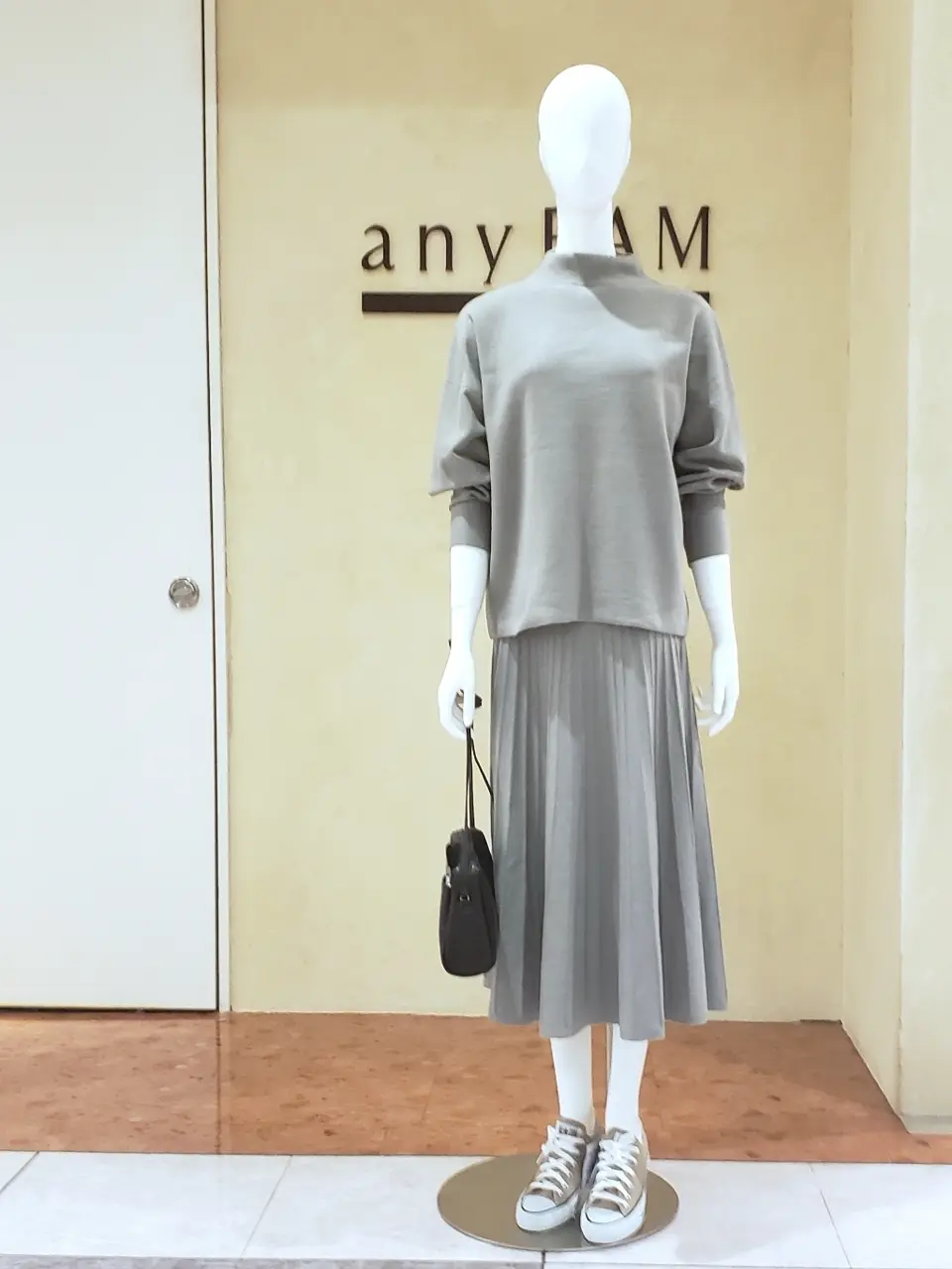 ANY 三宅 コーディネート画像