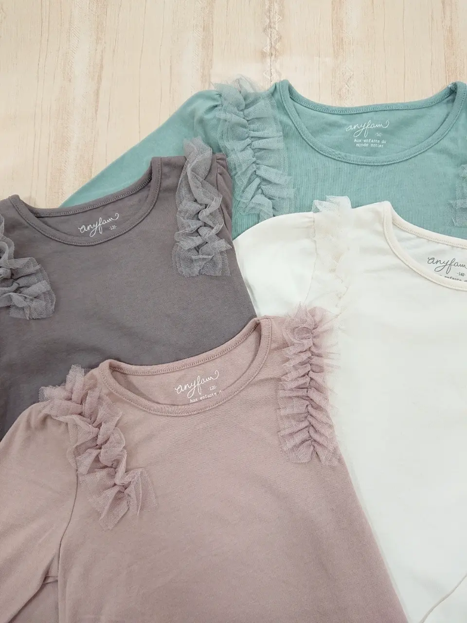 ANY 菱田 コーディネート画像