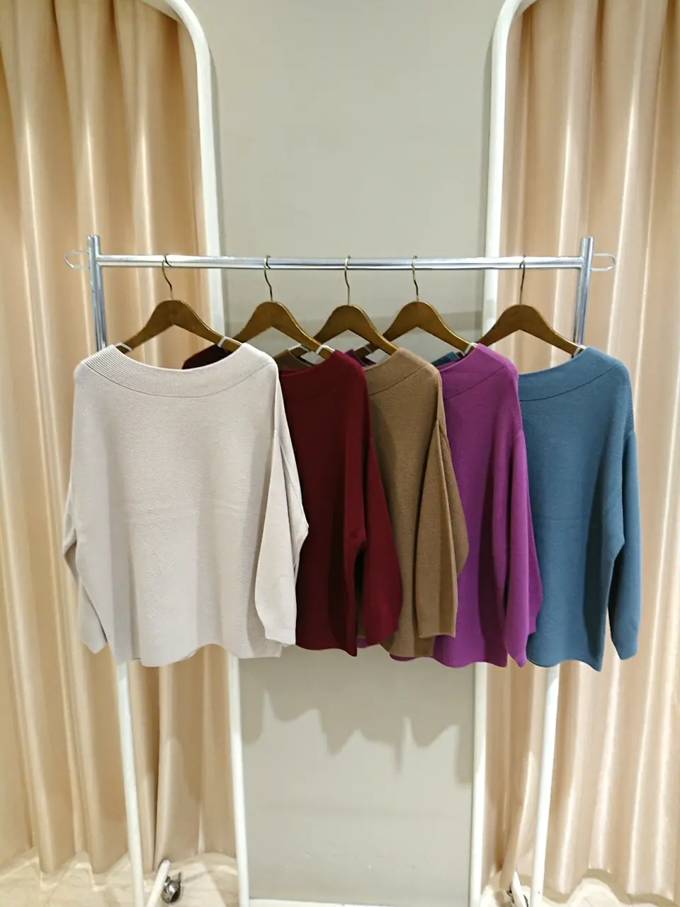 ANY 吉本 コーディネート画像