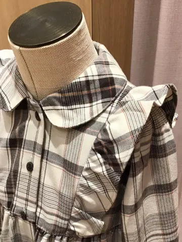 ANY 本吉 コーディネート画像