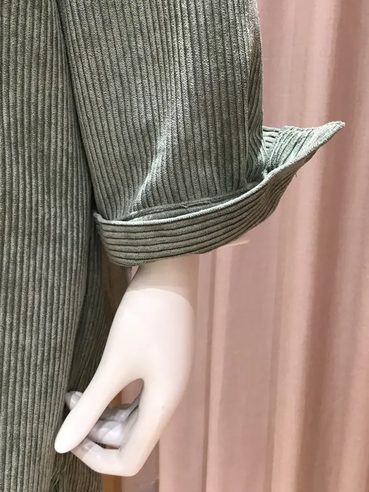 ANY 本吉 コーディネート画像