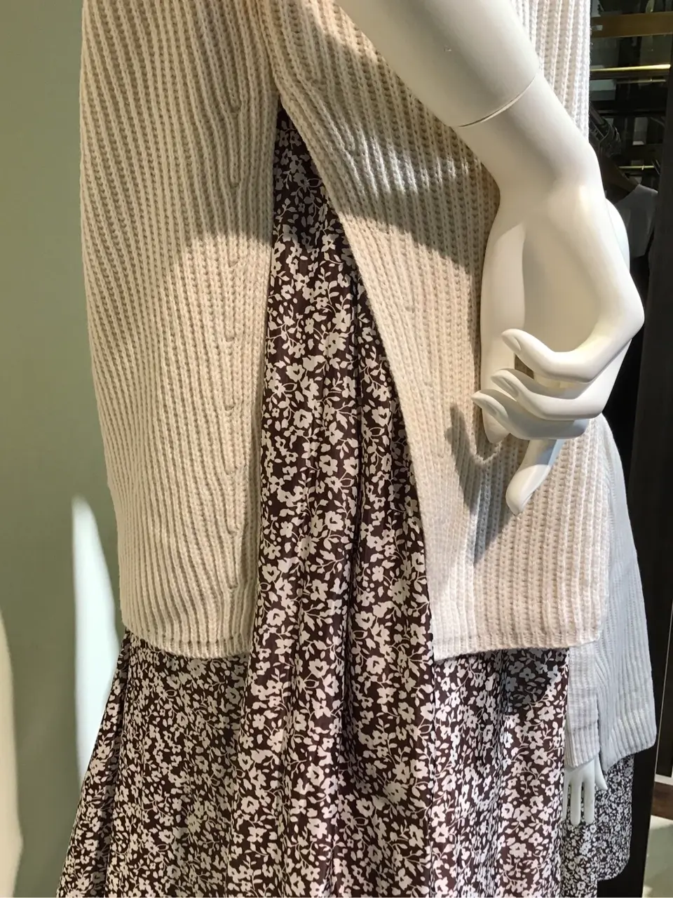 ANY 関 コーディネート画像