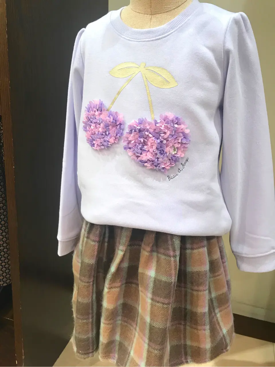 ANY 杉原 コーディネート画像