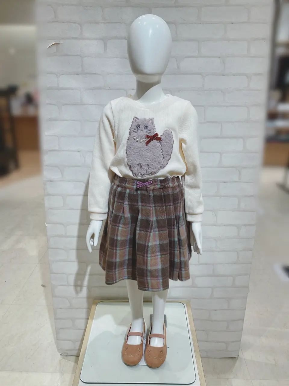 ANY 嶋田 コーディネート画像