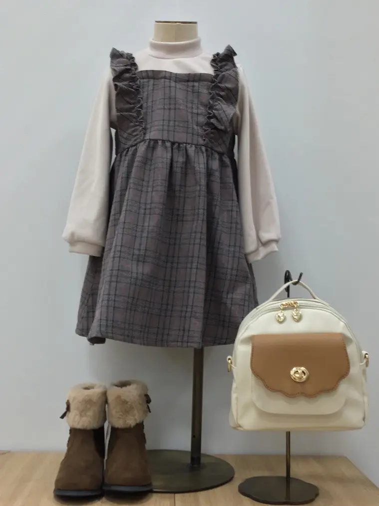 ANY 鈴木 コーディネート画像