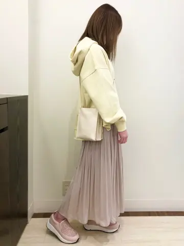 Feroux スタッフ コーディネート画像