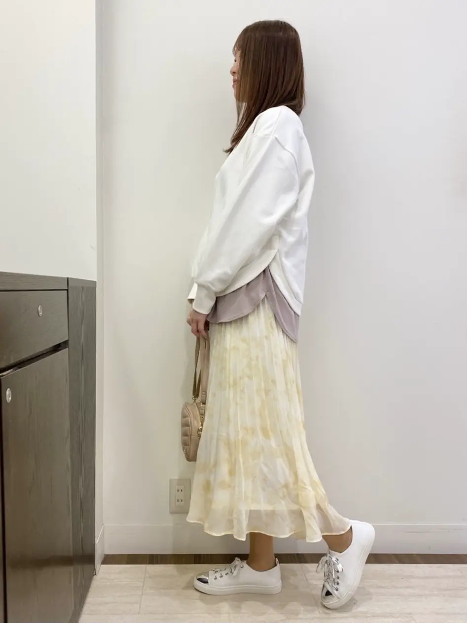 Feroux スタッフ コーディネート画像