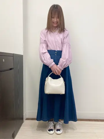 Feroux スタッフ コーディネート画像