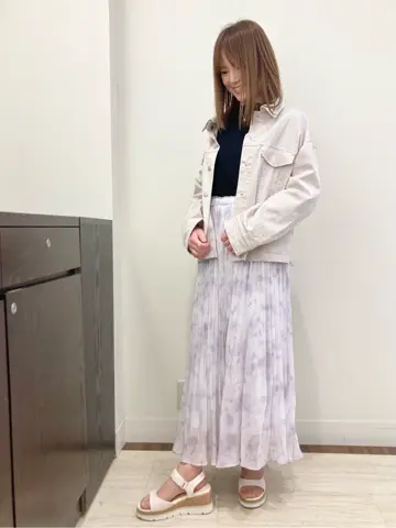 Feroux スタッフ コーディネート画像