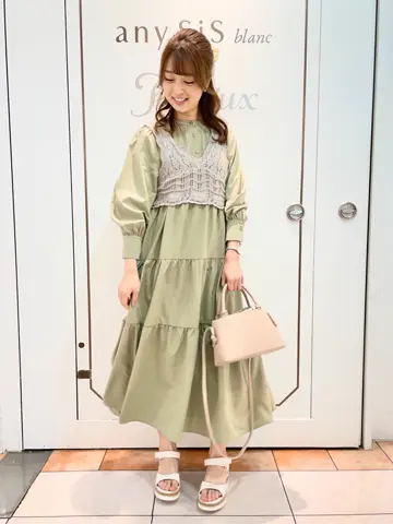 Feroux スタッフ コーディネート画像