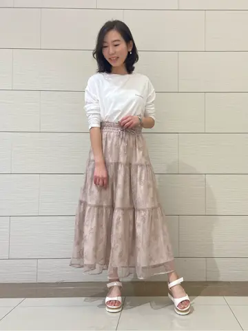 Feroux スタッフ コーディネート画像