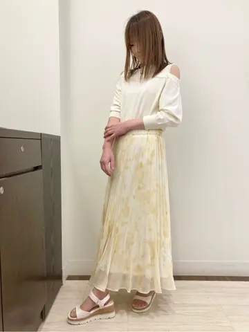 Feroux スタッフ コーディネート画像