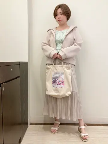 Feroux スタッフ コーディネート画像