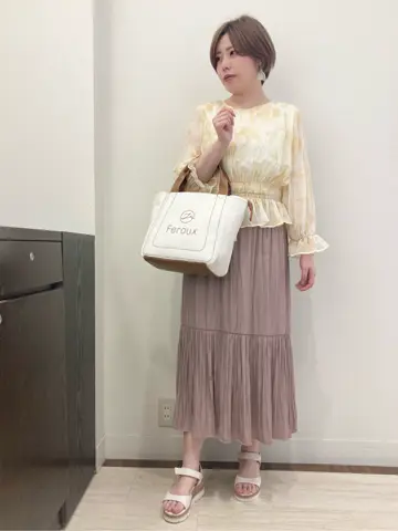 Feroux スタッフ コーディネート画像