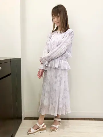 Feroux スタッフ コーディネート画像