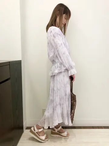 Feroux スタッフ コーディネート画像