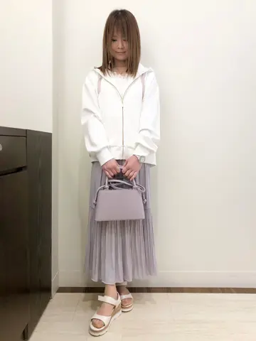 Feroux スタッフ コーディネート画像