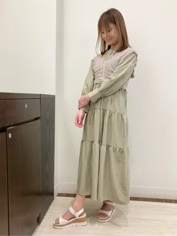 Feroux スタッフ コーディネート画像