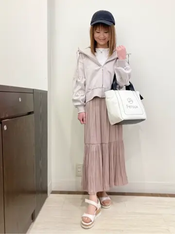 Feroux スタッフ コーディネート画像