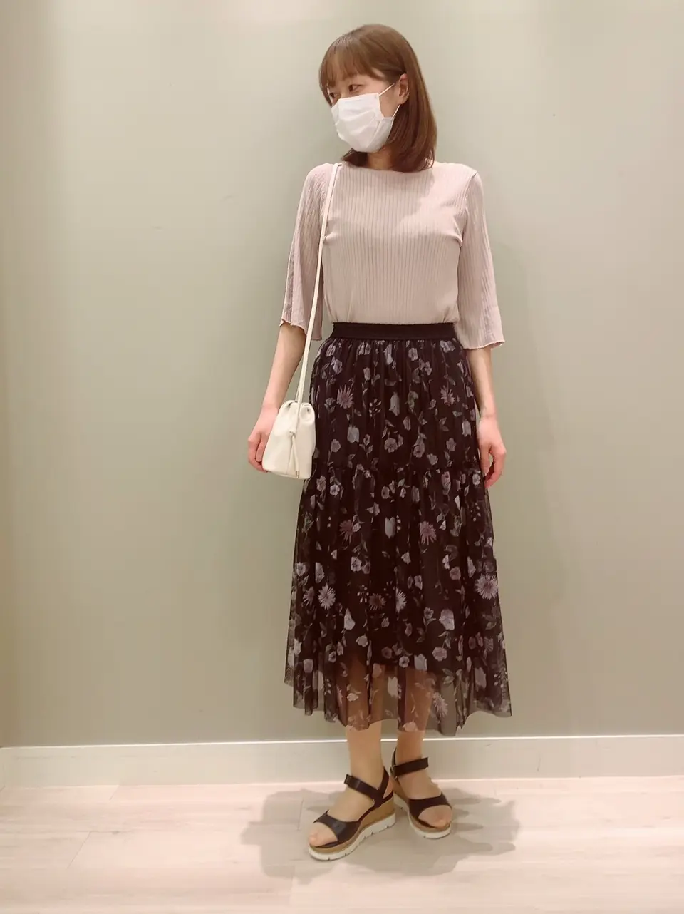 Feroux スタッフ コーディネート画像