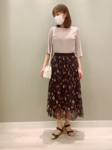 Feroux スタッフ コーディネート画像