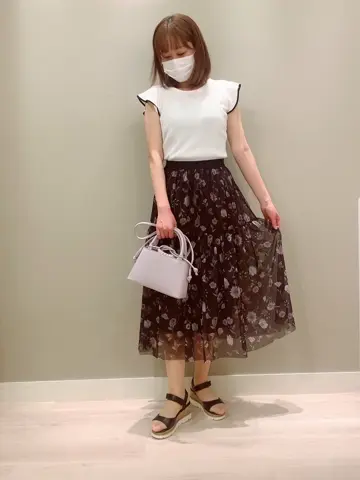 Feroux スタッフ コーディネート画像