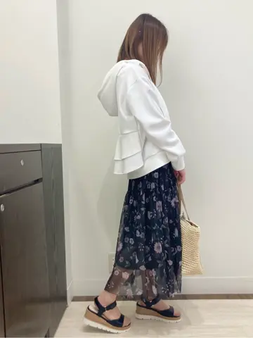 Feroux スタッフ コーディネート画像