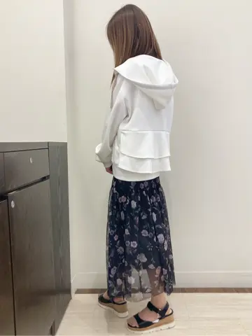 Feroux スタッフ コーディネート画像