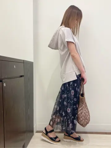 Feroux スタッフ コーディネート画像